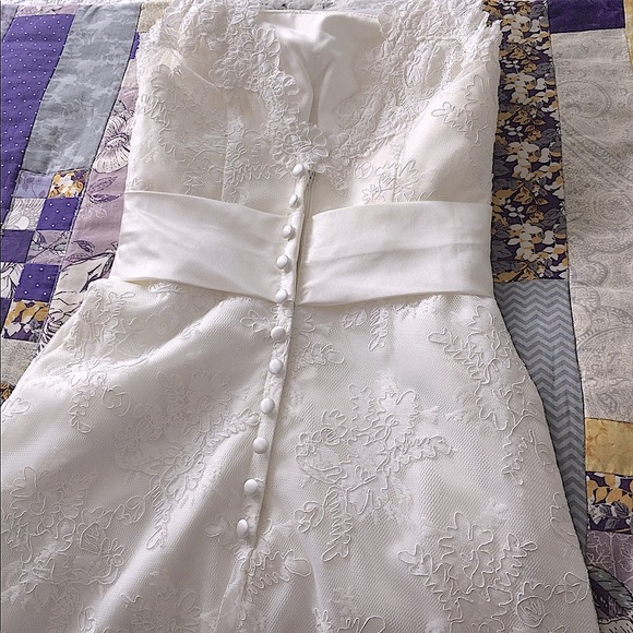 Wedding Dress - Picture 10 of 15